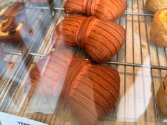 -VERIE BAKEHOUSE