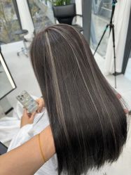 -U·NI SALON 造型