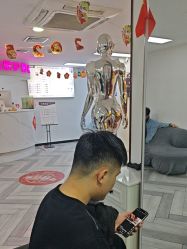 -米娜护肤造型
