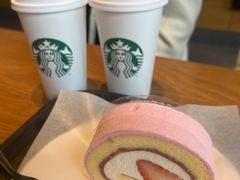 红丝绒馥芮白-星巴克臻选(扬州京华城店)