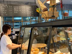 -Dough&Joe团憩(瑞虹天地月亮湾店)