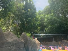 -汤山欢乐水世界