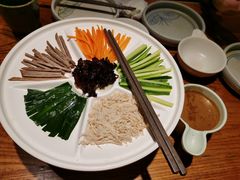 鸡丝凉米线-云海肴·汽锅鸡·云南菜(高德置地店)