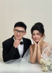 -雪中彩影婚纱摄影·微光艺术中心