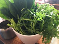 青菜2拼-盛元盛居传统炭火锅(绿园店)