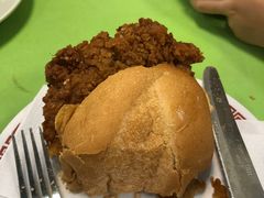 猪扒包-胜利茶餐室