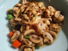 -渝信川菜 · 川味家常菜(财富购物中心店)
