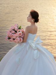 -都市丽人婚纱摄影