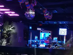 -粉墨特色菜·烧烤音乐酒馆