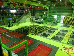 -C7城市运动空间·蹦床·健身·团建