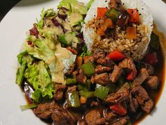 黑椒牛肉粒饭-疯克大象美式烤肉餐厅