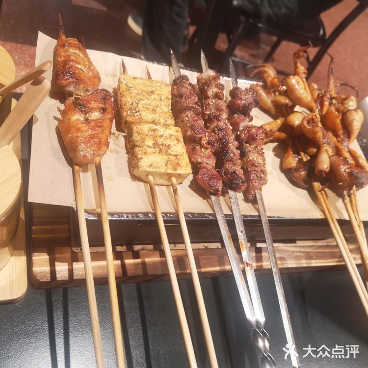 三八节去了江桥的羊倌，这是一家新疆菜餐馆