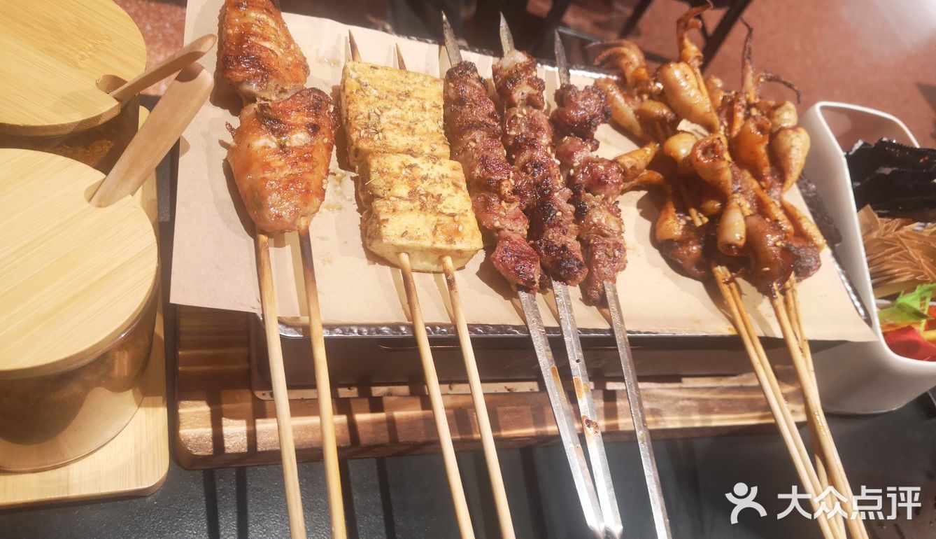 三八节去了江桥的羊倌,这是一家新疆菜餐馆