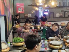 大堂-龍歌自助小火锅(崂山丽达店)