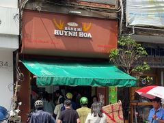 -Bánh Mì Huynh Hoa