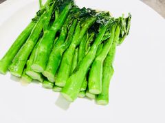清炒芥兰-稻鲜记潮汕砂锅粥