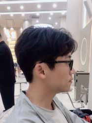 -十六番发型师事务所
