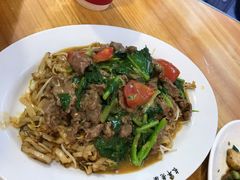牛肉炒粿条-长平老姿娘夜粥(平东一街店)