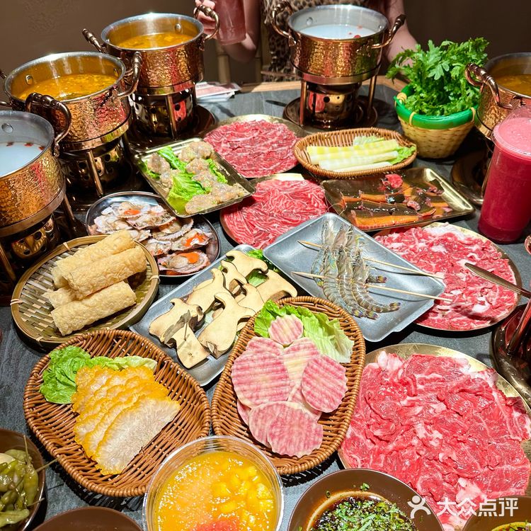 大连首家自选粥底火锅,鲜货自由局太香了