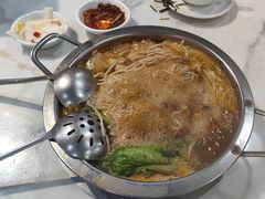 -欢乐牛香(东海二路店)