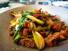 干锅肥肠-菲乐餐厅(三十年经营·湖滨路店)