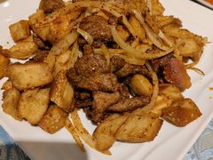 馕丁炒烤肉-巴扎美食·新疆菜·西域歌舞表演餐厅(新疆大厦店)