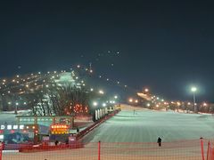 -庙香山滑雪场