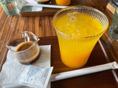 沙棘汁美式-乌托邦咖啡(武侯祠店)