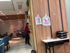 -有红鸡毛店·川菜(建设路店)