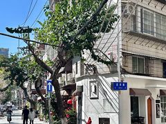 -溪岸路花鸟市场