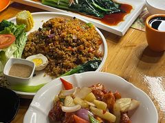 -月亮眼花园餐厅书吧酒吧