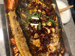 经典香辣味烤鱼-鸣记脆皮烤鱼·海鲜烤鱼(马栏店)