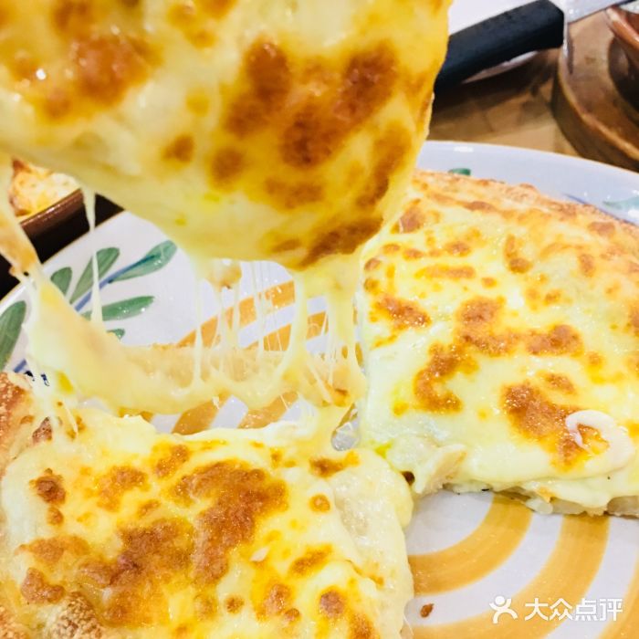 萨莉亚意式餐厅(南京环亚凯瑟琳广场店)榴莲披萨图片