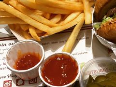 -The Habit Burger Grill 哈比特汉堡(爱琴海店)