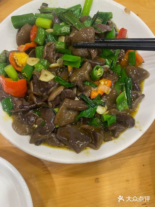榕江牛瘪牛肉火锅图片