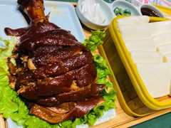 飘香肘子-新沸腾鱼乡(世贸天阶店)