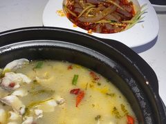 -周渝食惦酸菜鱼(青浦店)
