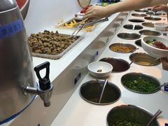 自助调料区-周师兄大刀腰片火锅(洪崖洞旗舰店)