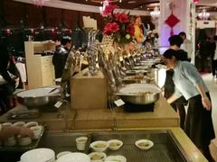 -荣誉国际酒店-云顶旋转餐厅