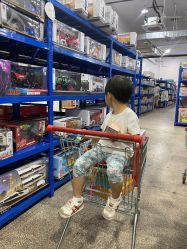 -逝水玩具折扣店