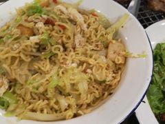 -马路牙子烧烤音乐酒馆(望京店)