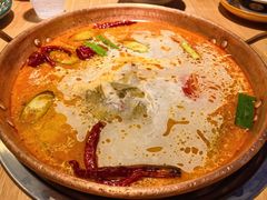 -洱火云南酸菜牛肉火锅(石景山当代商城店)