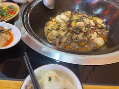 -炖四方东北铁锅炖·烧烤小龙虾(中豪国际店)