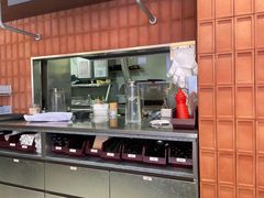 -必胜客(上海华谊新所店)