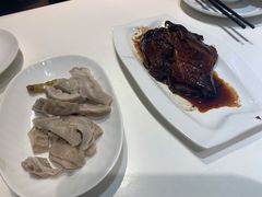 老上海熏鱼-光明邨大酒家(淮海路店)