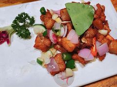 柠檬叶酥小排-老滇山寨•云南特色菜•地方菜•民族风情歌舞表演(金碧店)