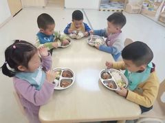 -好奇星国际托育(金地自在城校区)