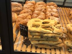 -Dough&Joe团憩(瑞虹天地月亮湾店)