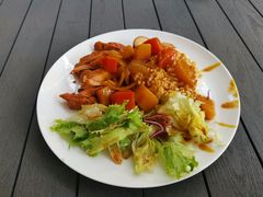 -汽车博物馆主题餐厅