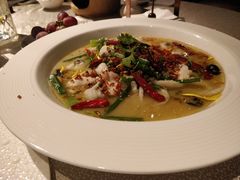 金汤酸菜海鲈鱼-肴约·花园式餐厅(湖里店)